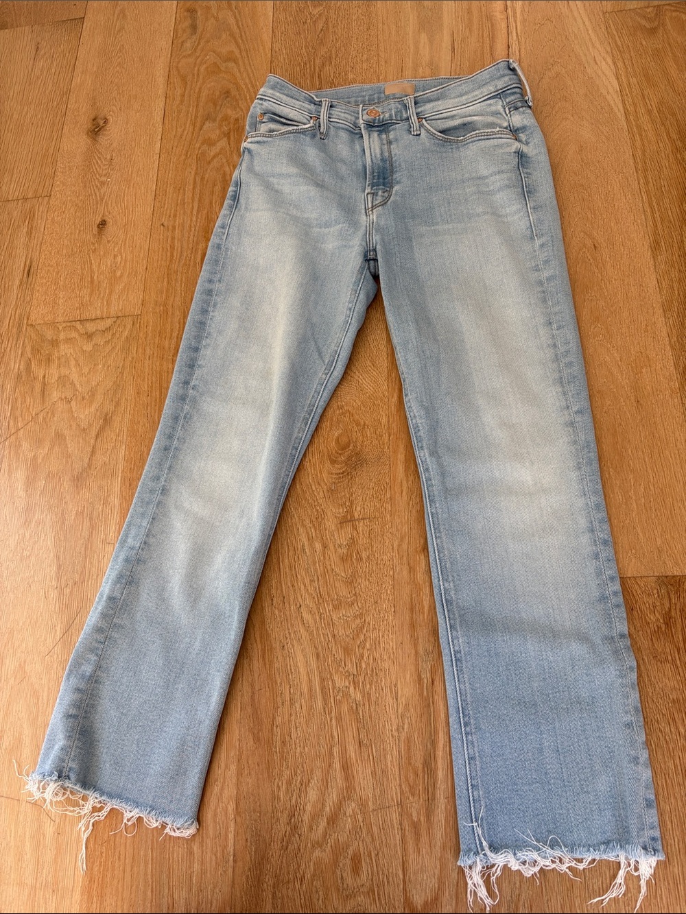 MOTHER Mid Rise Dazzler Crop Fray Jeans